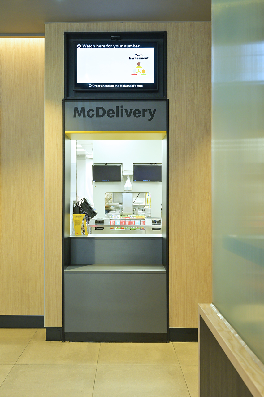 McDonalds Interior Photography